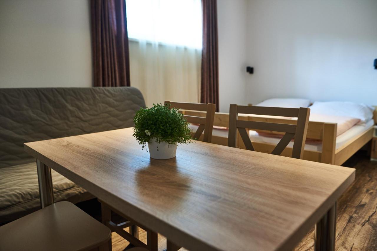 Stodola Na Bile Aparthotel Bíla Εξωτερικό φωτογραφία